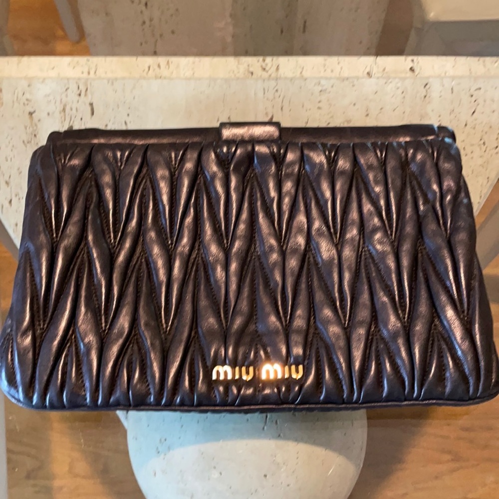 Miu Miu Metalasse Black Lambskin Leather clutch